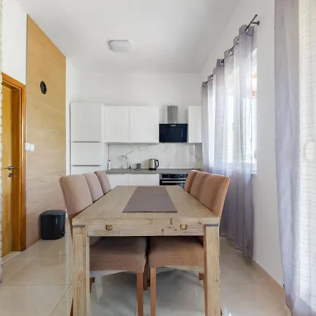 Kata By Interhome Feriehus Pridraga